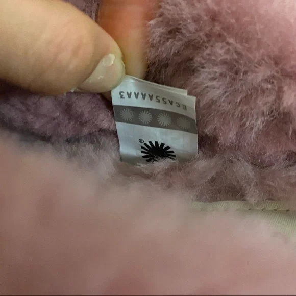 UGG | Cluggette Sequins PINK Slippers New In Box GIFT - Picture 9 of 14